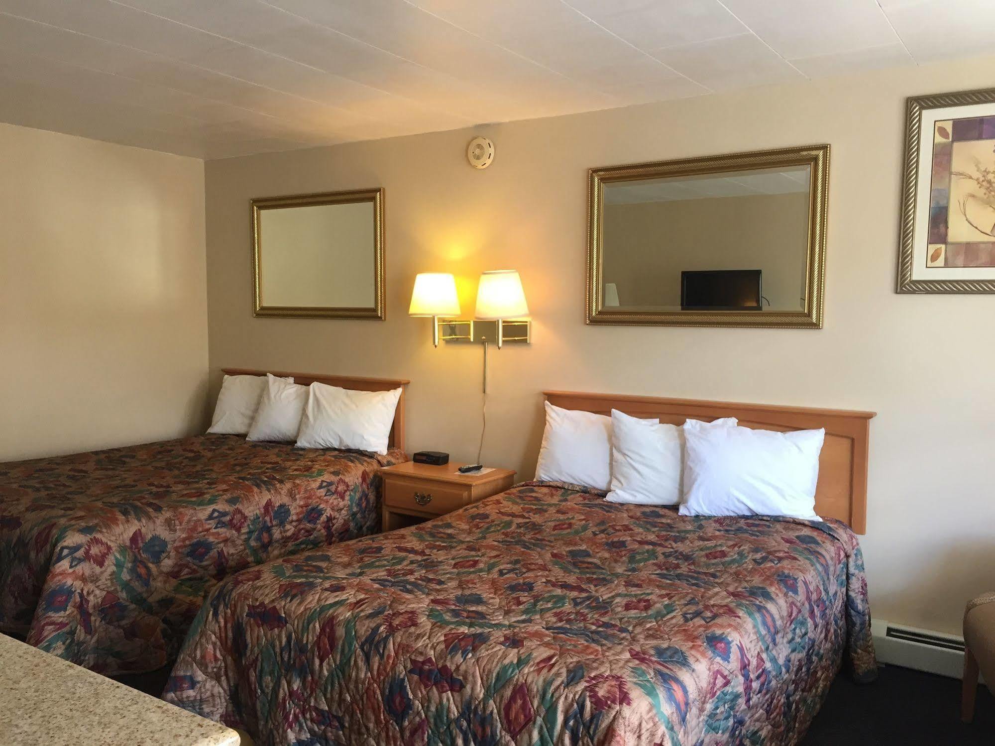 A Western Rose Motel Cody